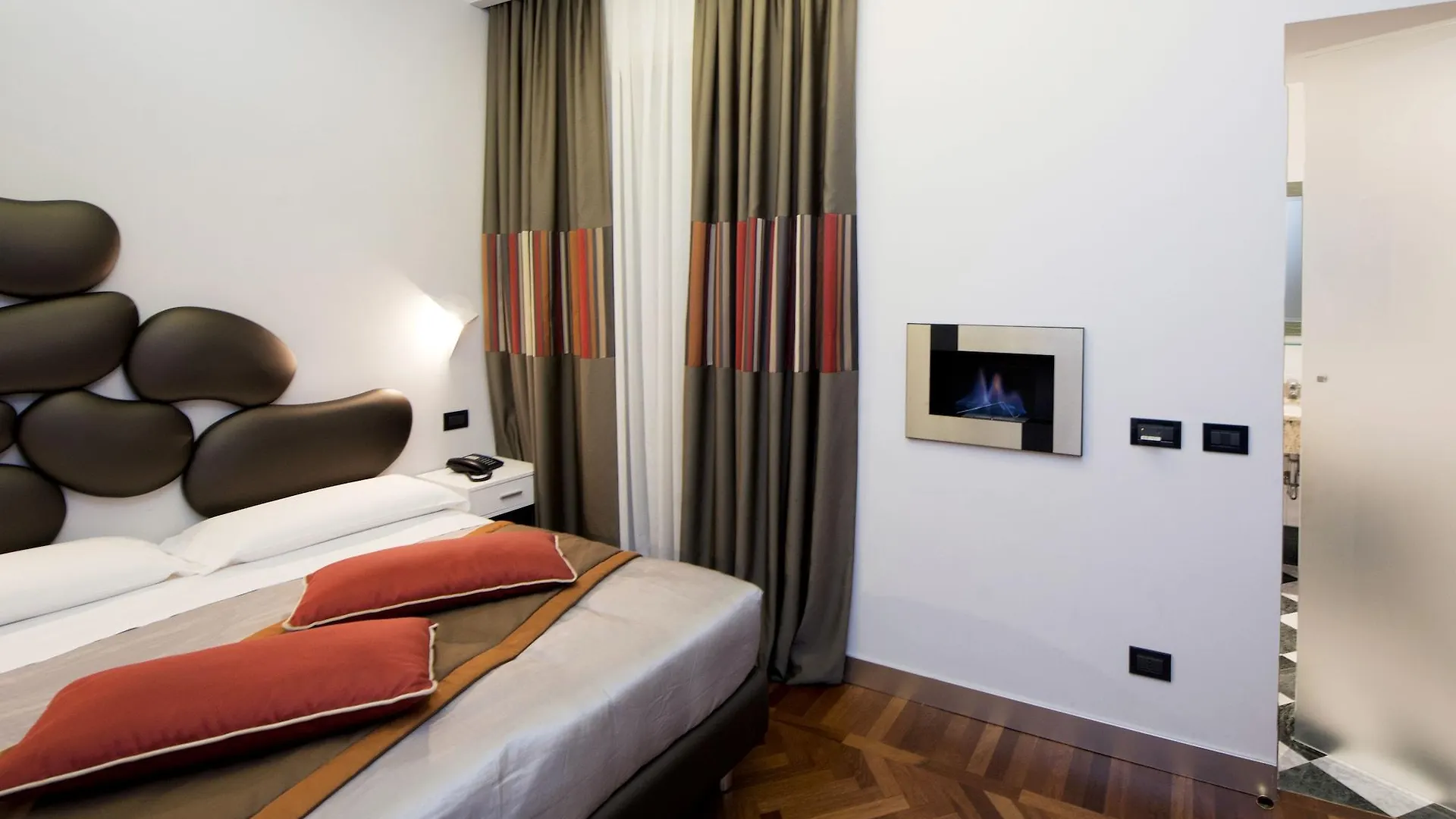 *** Alojamento de Acomodação e Pequeno-almoço Relais Forus Inn Roma Itália