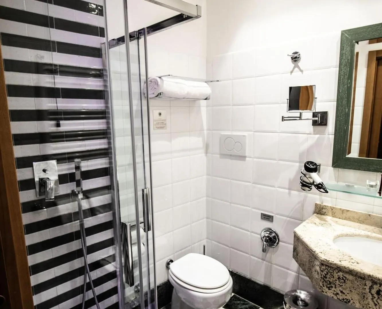 Relais Forus Inn Roma Alojamento de Acomodação e Pequeno-almoço